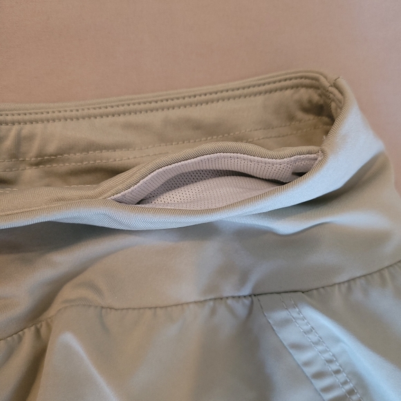 Nike Dri Fit Light Pale Green Athletic Running Shorts Women's Medium - Picture 3 of 5